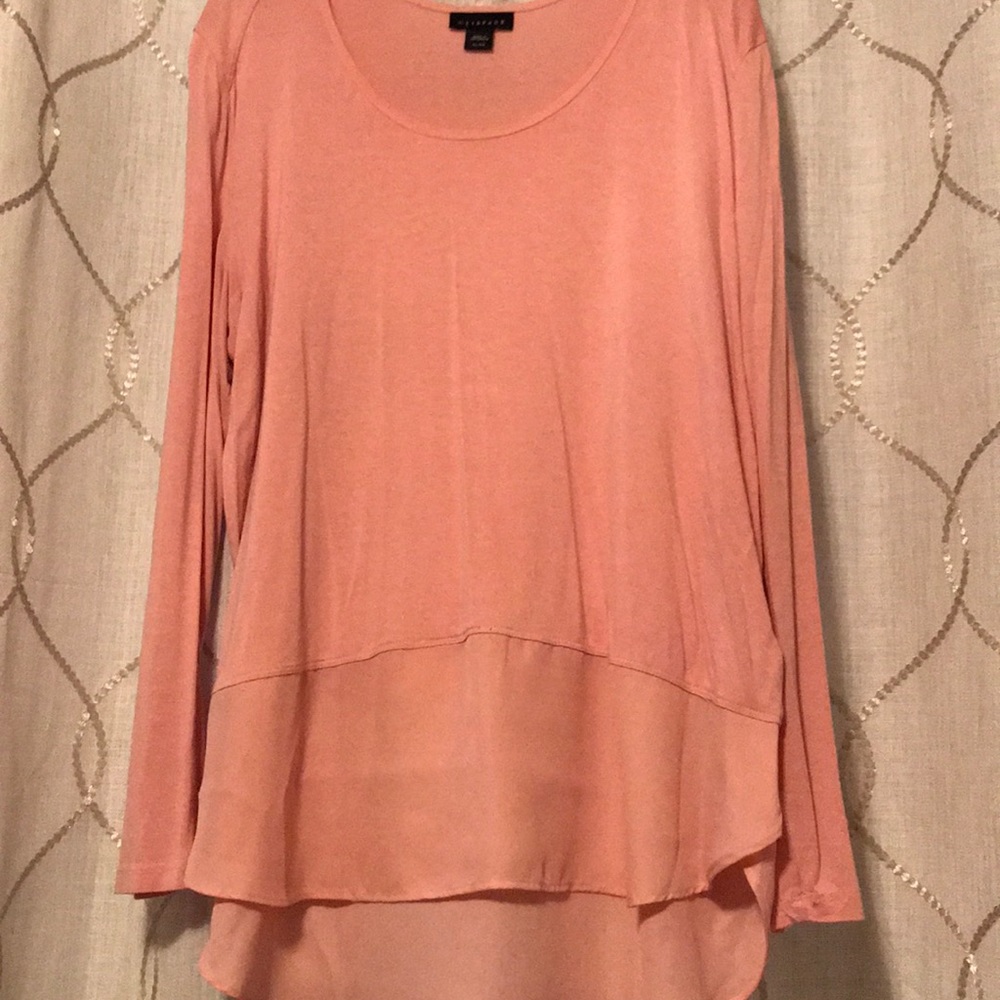 Long sleeve thin knit top with built in extender